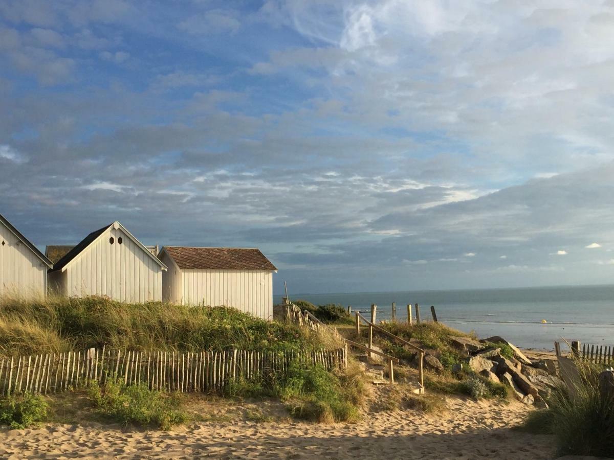Le Cottage De La Baie Carolles Buitenkant foto